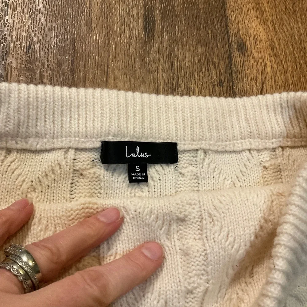 Lulu's Sweater Halter‎ Top Size Small Cream Knit Womens